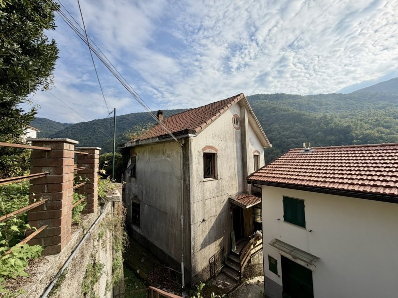 Detached house in Bargagli