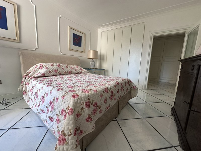 Однокомнатная квартира в Гаэта