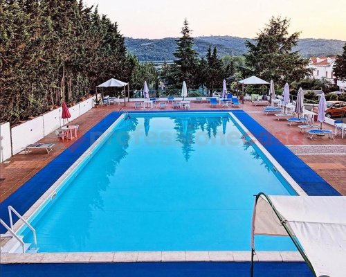 Maison mitoyenne à Santi Cosma e Damiano