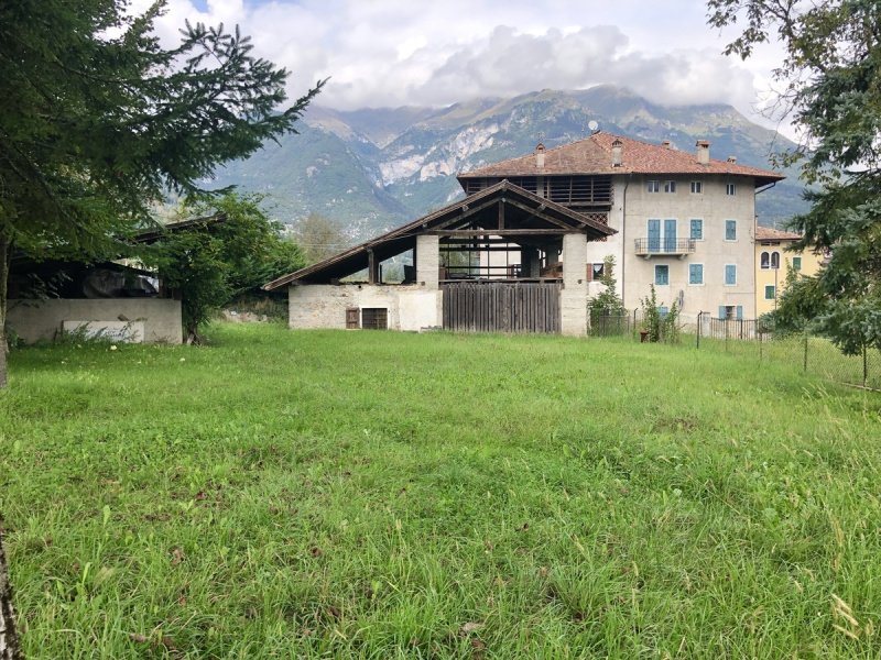 Appartement historique à Comano Terme