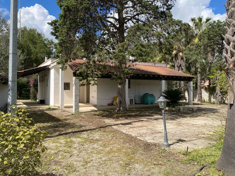 Villa in Cutrofiano
