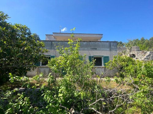 Hus på landet i Specchia