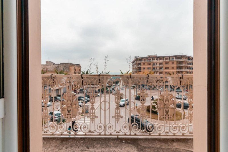 Edifício comercial em Lucera