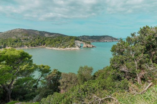 Edifício comercial em Vieste