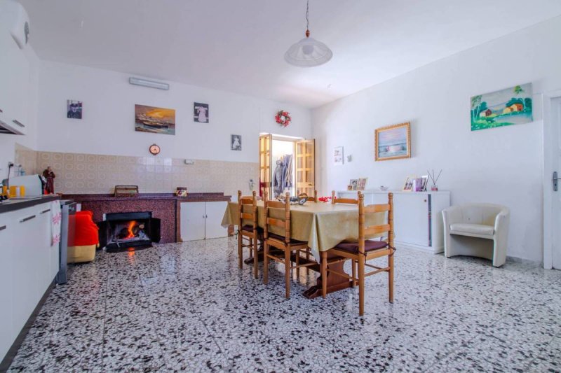 Villa en Alberona