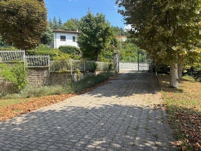 Detached house in San Benedetto Val di Sambro