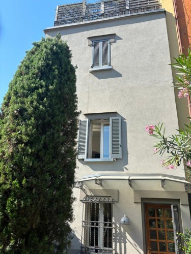 Top-to-bottom house in Bologna