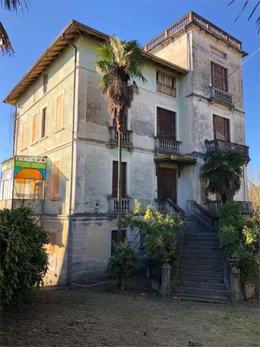 Moradia em Verbania