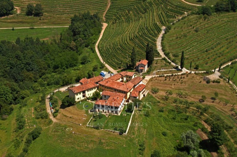 Villa i La Valletta Brianza