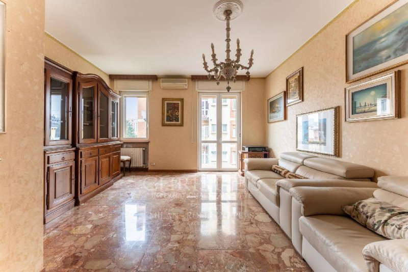 Apartamento em Milão