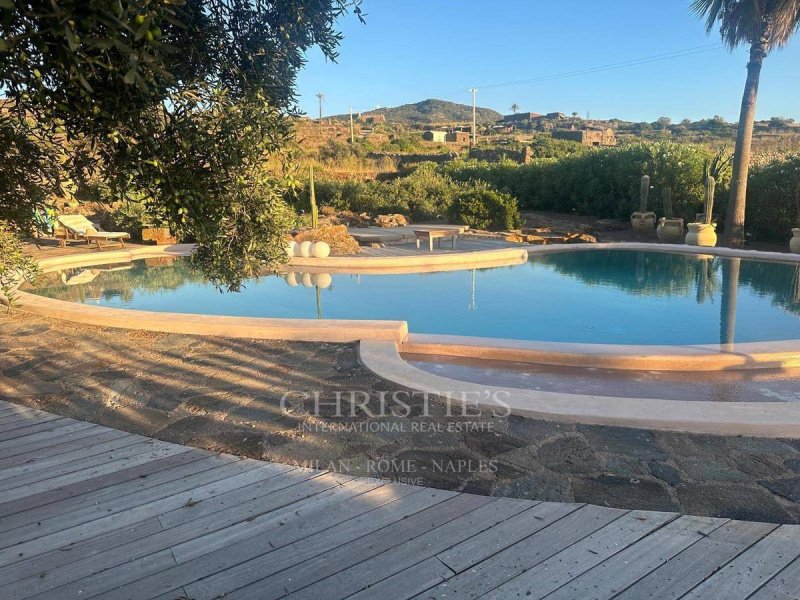 Villa in Pantelleria