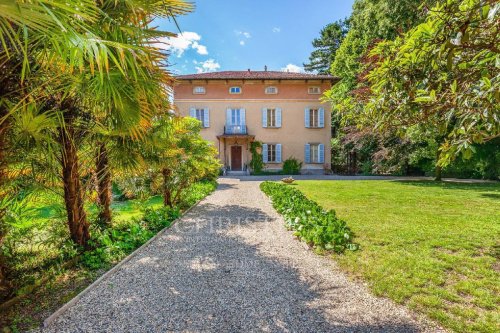 杰尔米尼亚加别墅