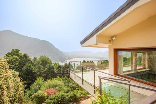 Villa in Como