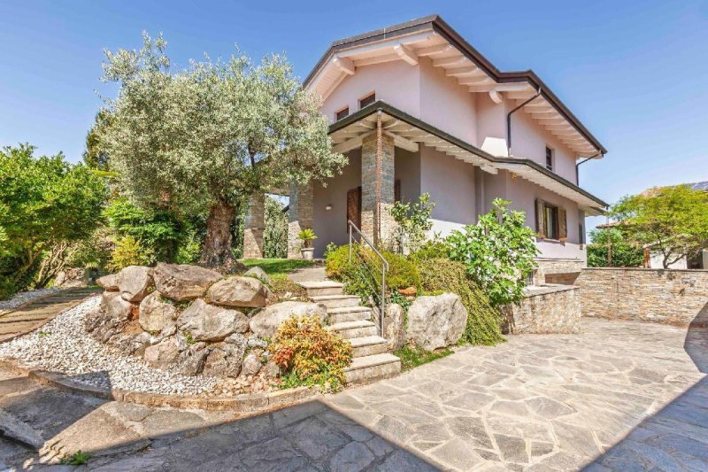 Villa à Bellinzago Novarese