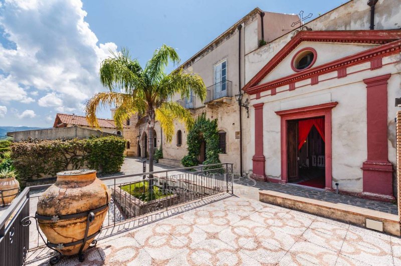 Villa i San Pier Niceto