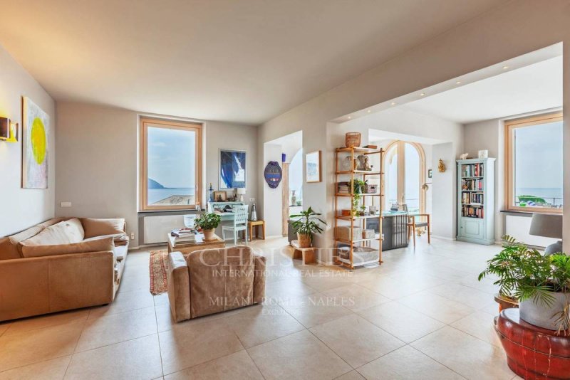 Вилла в Камольи