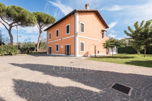 Сельский дом в Монте-Компатри