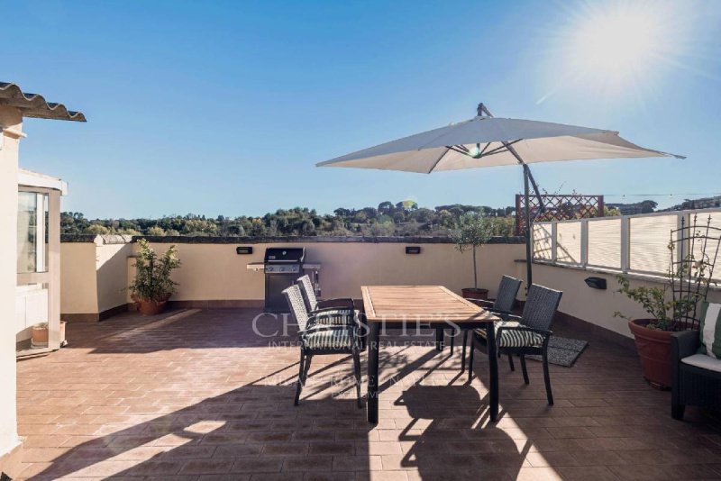 Чердак в Rome