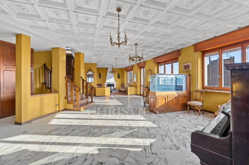 Чердак в Милан