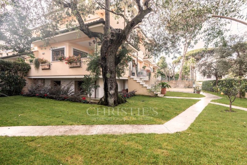 菲乌米奇诺别墅