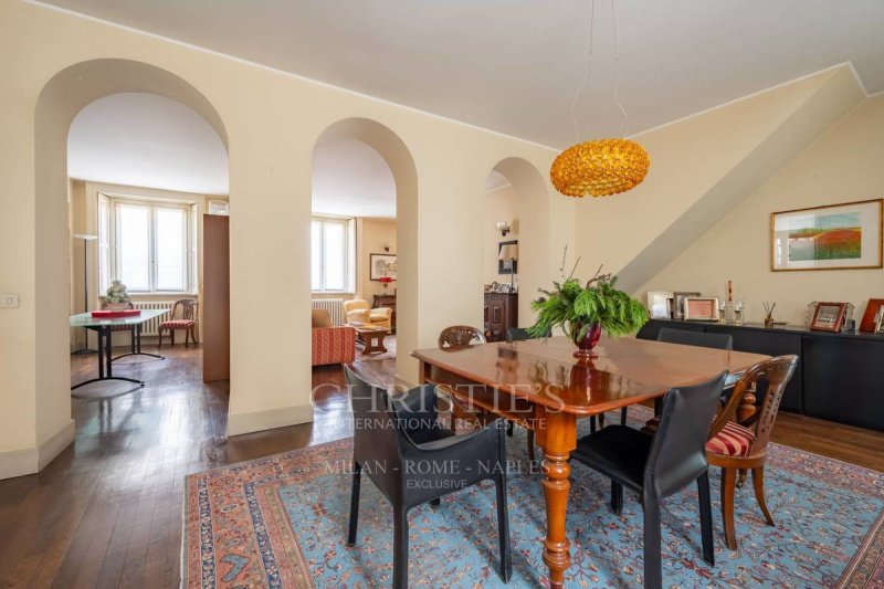 Apartamento em Milão