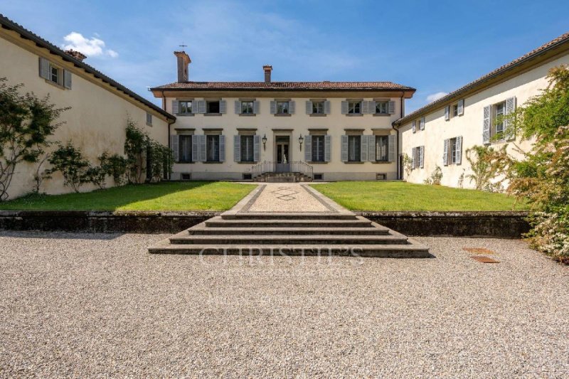 Villa a Como