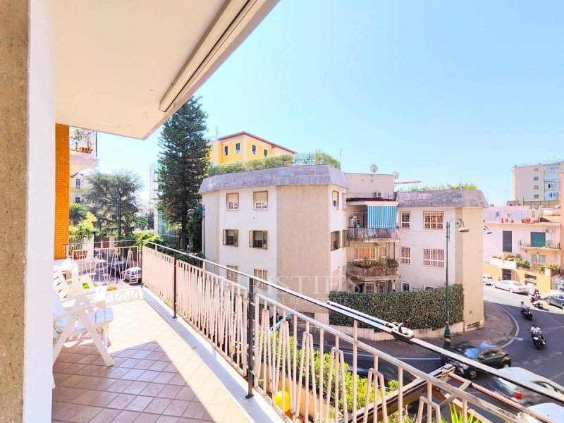 Apartamento em Nápoles