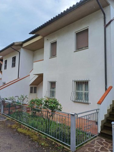 Fristående lägenhet i Semproniano