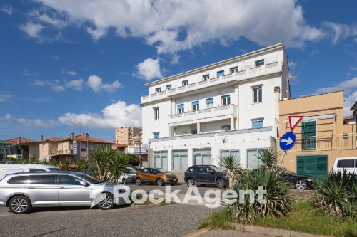 Коммерческая недвижимость в Розиньяно-Мариттимо