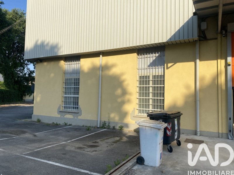 Inmueble comercial en Cambiano
