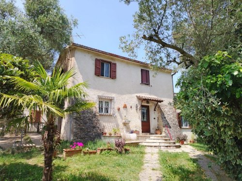 Особняк в Тарано