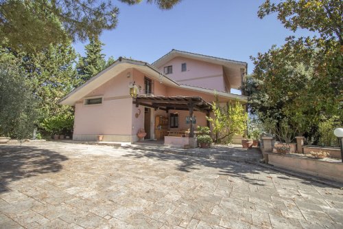 Вилла в Тарано