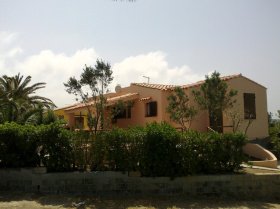 Apartamento independente em Arbus