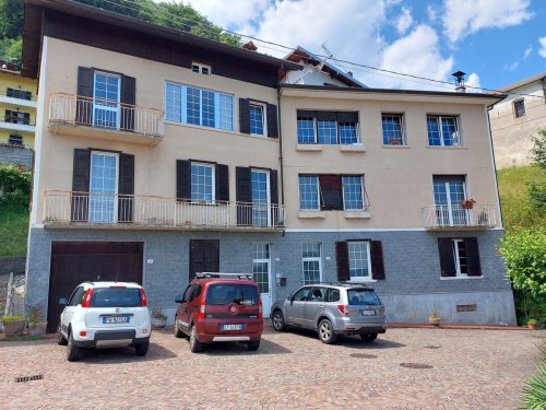 Casa a Arola