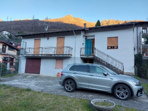 Villa i Omegna