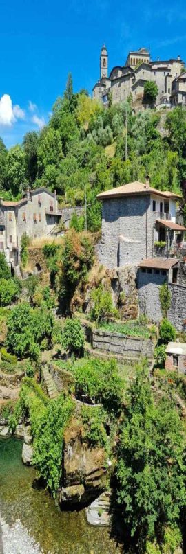 Half-vrijstaande woning in Bagnone