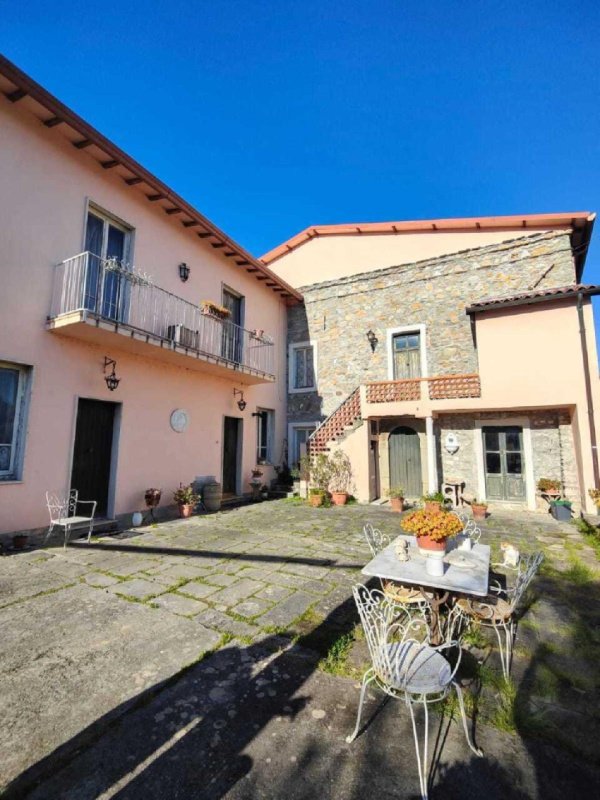 Maison à Licciana Nardi