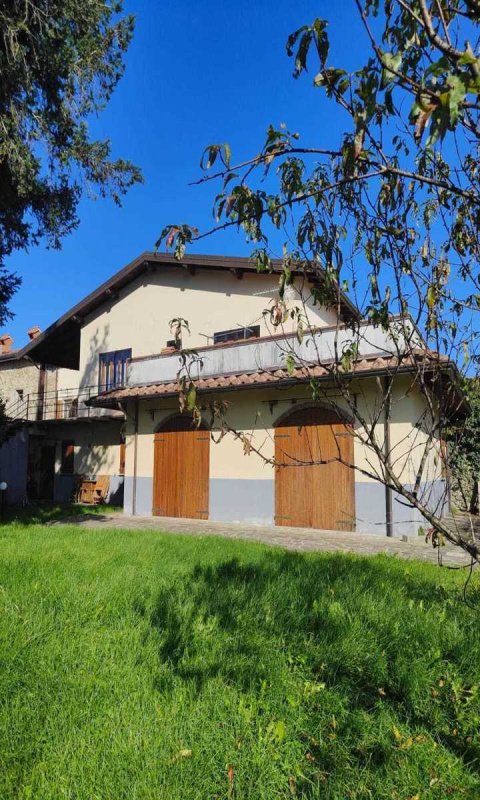 Huis in Villafranca in Lunigiana