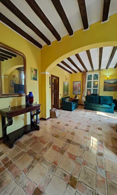 Casa semi indipendente a Aulla