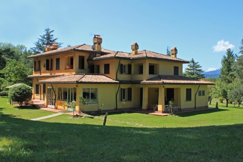 Villa i Bagnone