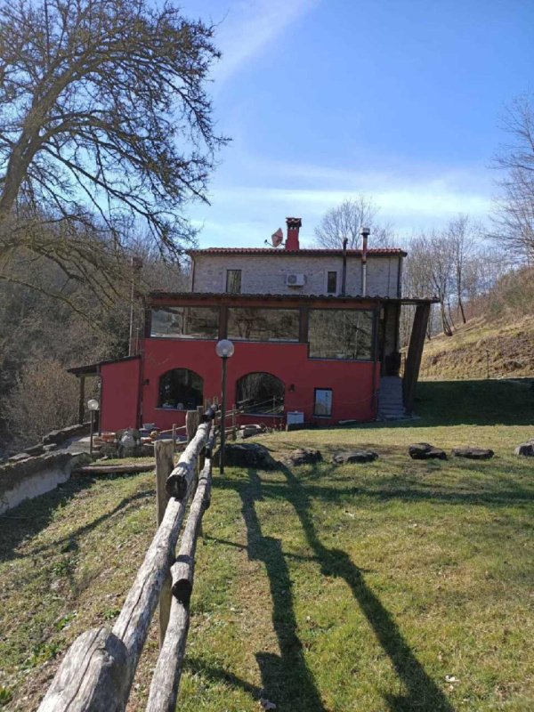 Klein huisje op het platteland in Licciana Nardi