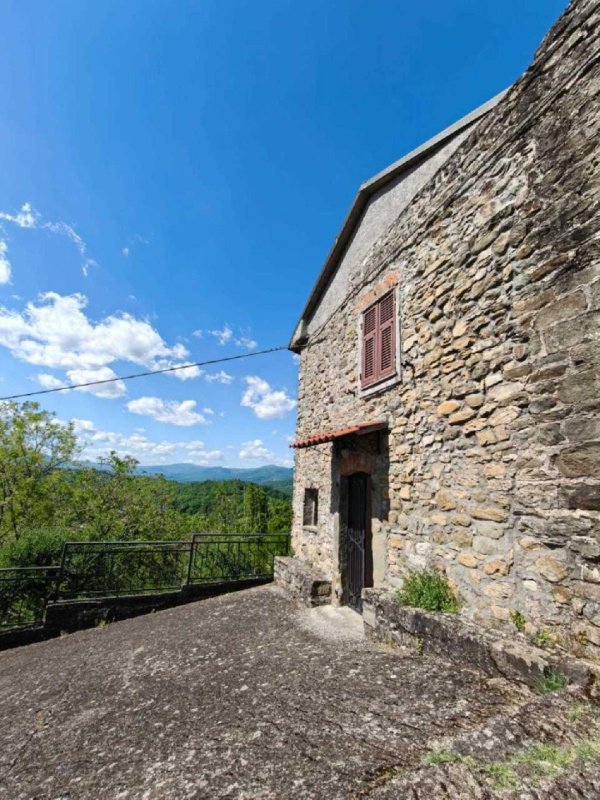 Parhus i Licciana Nardi