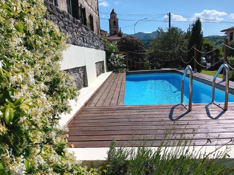 Semi-detached house in Licciana Nardi