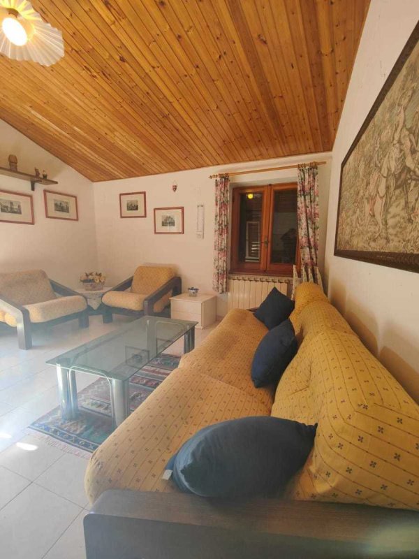 Semi-detached house in Casola in Lunigiana