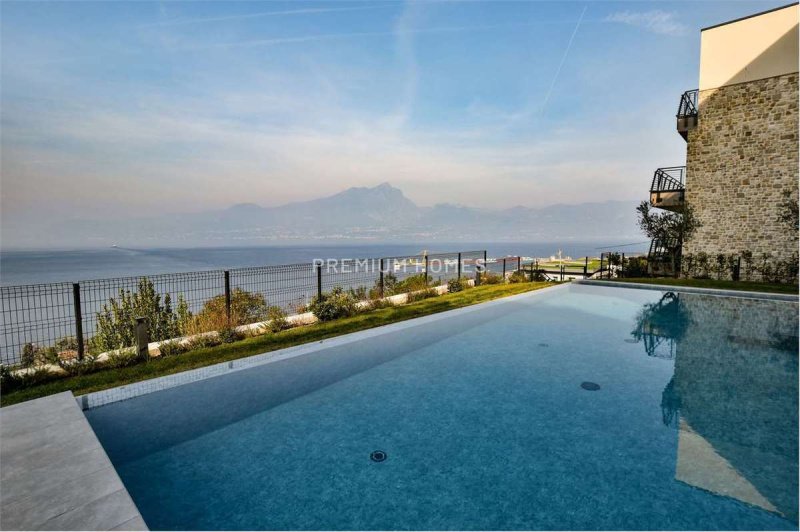 Lägenhet i Torri del Benaco