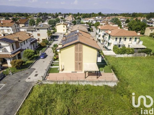 Moradia com terraço em Quinto Vicentino