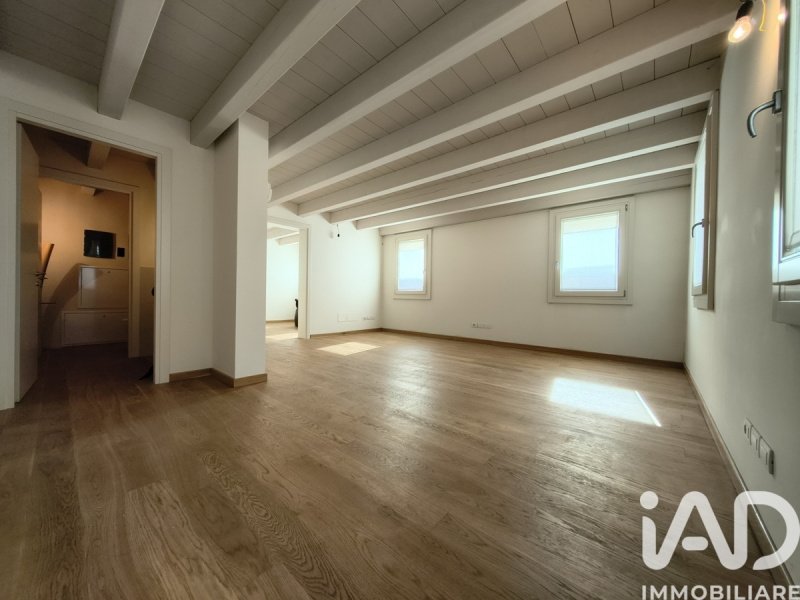 Kommersiell byggnad i Vicenza