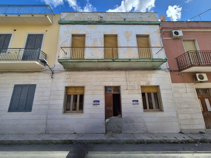 Vrijstaande woning in Avola