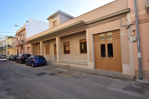Casa indipendente a Avola