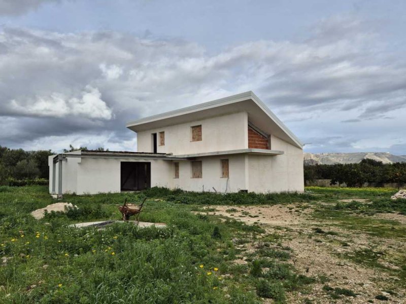 Villa in Avola